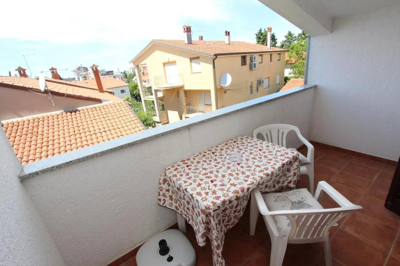 Rooms And Apartments Dino Rovigno