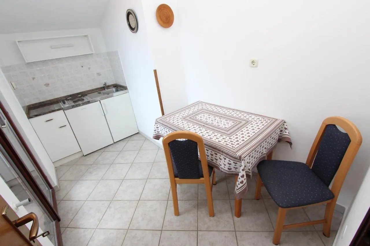 Rooms And Apartments Dino Rovinj Croatia