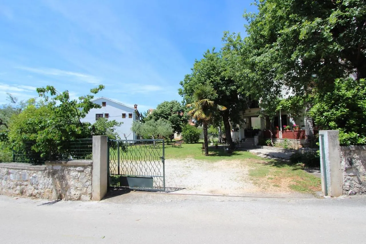 Rooms And Apartments Dino Rovinj 0*,  Croatia