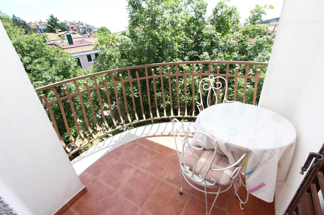 Rooms And Apartments Dino Rovinj