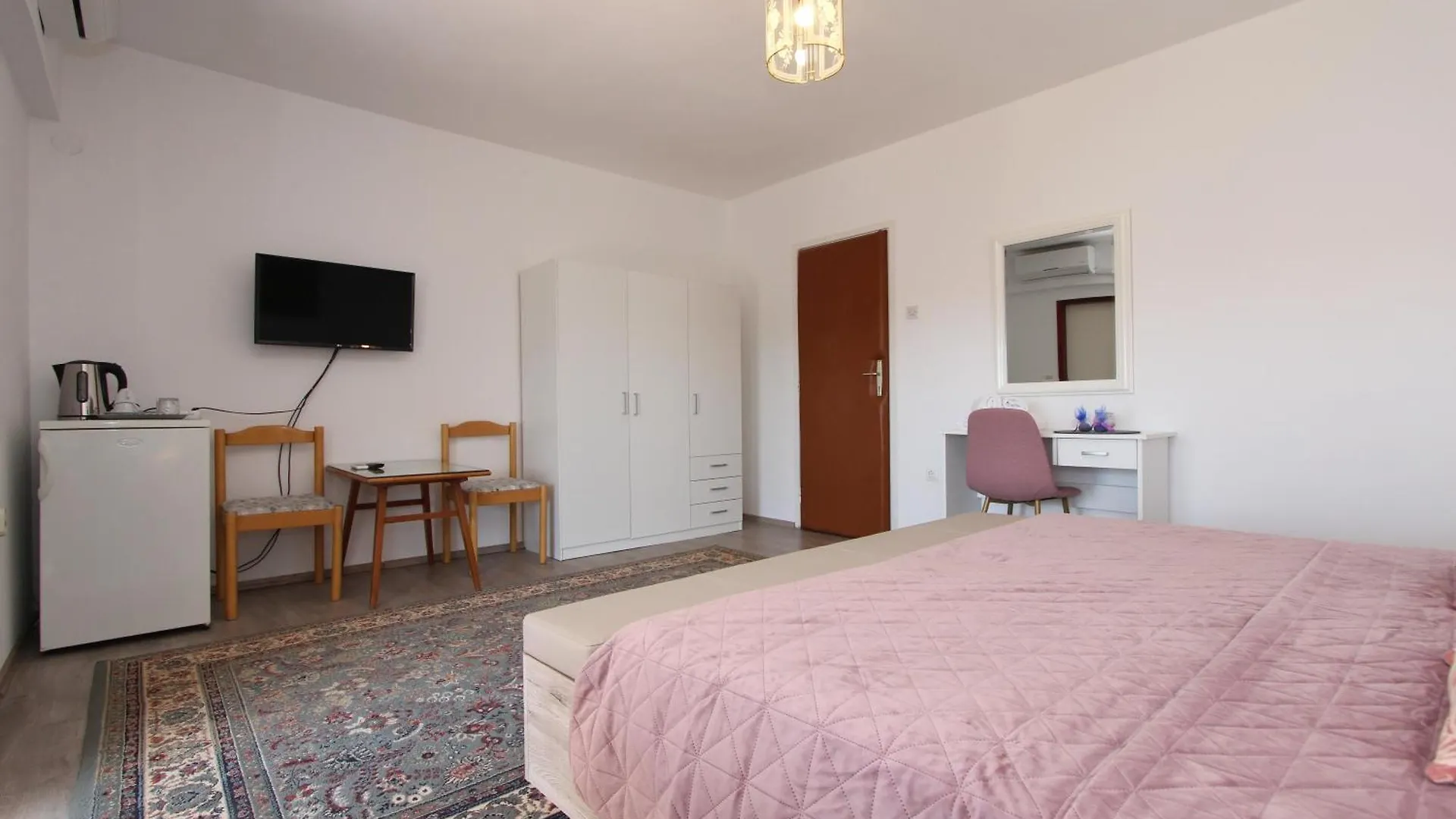 Rooms And Apartments Dino Rovinj